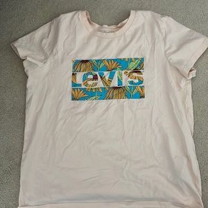 Levi’s large shirt